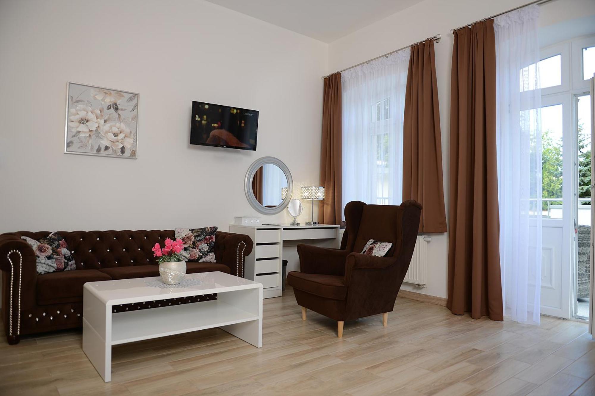 Rezydencja Mysliwska - Apartamenty Koszalin Ngoại thất bức ảnh