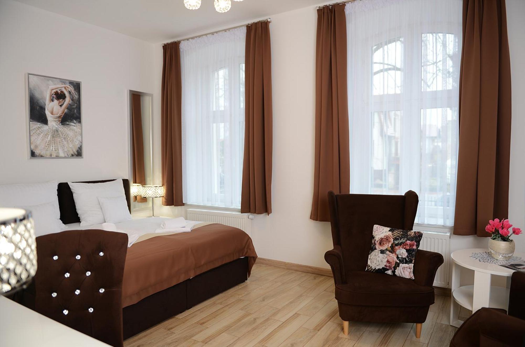 Rezydencja Mysliwska - Apartamenty Koszalin Ngoại thất bức ảnh